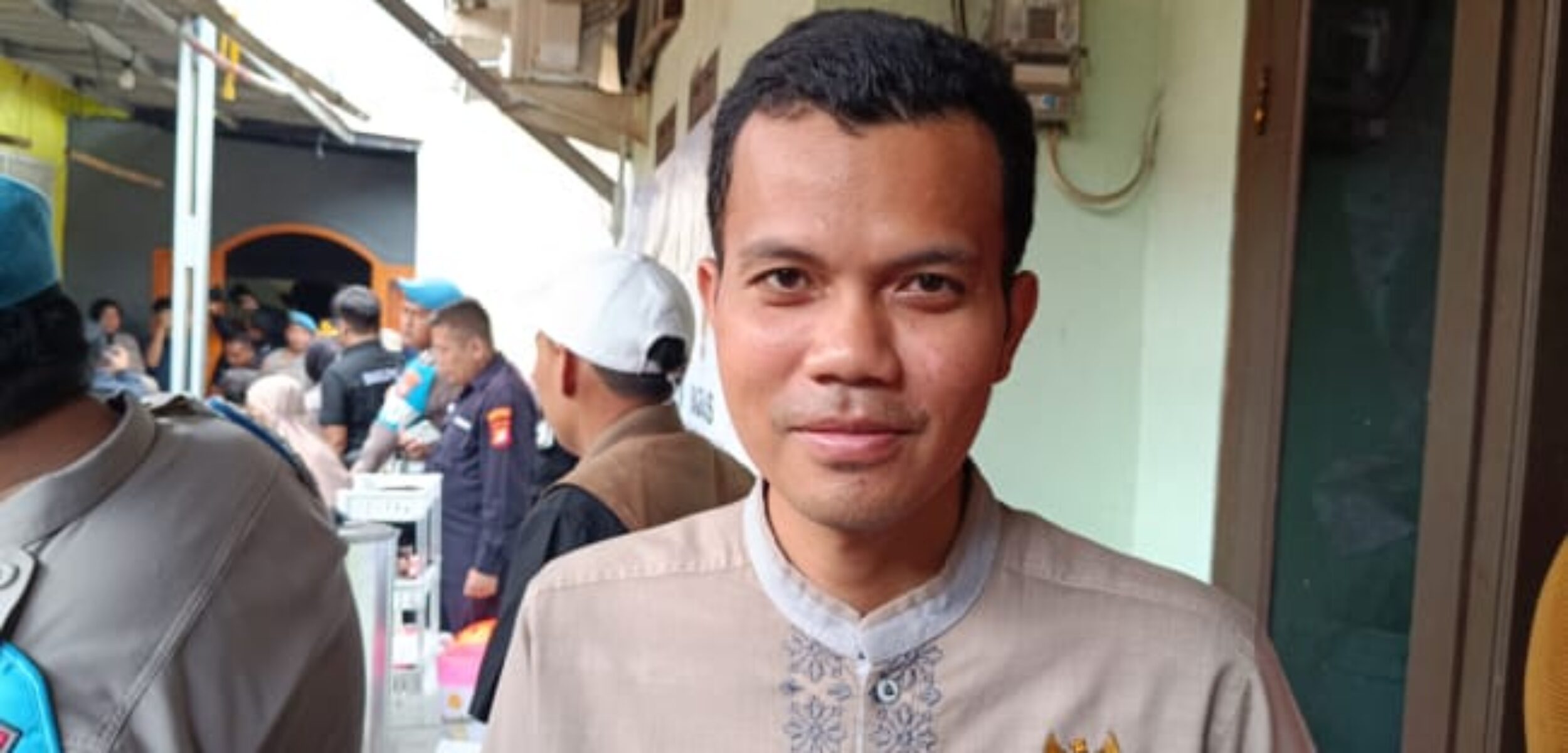 BAZNAS Salurkan Bantuan Logistik untuk Warga Bekasi Utara yang Terendam