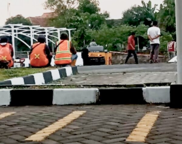 Akhir 2025: Kondisi Infrastruktur dan Layanan Kesehatan Picu Lonjakan Aduan Warga ke Pemkab Sragen