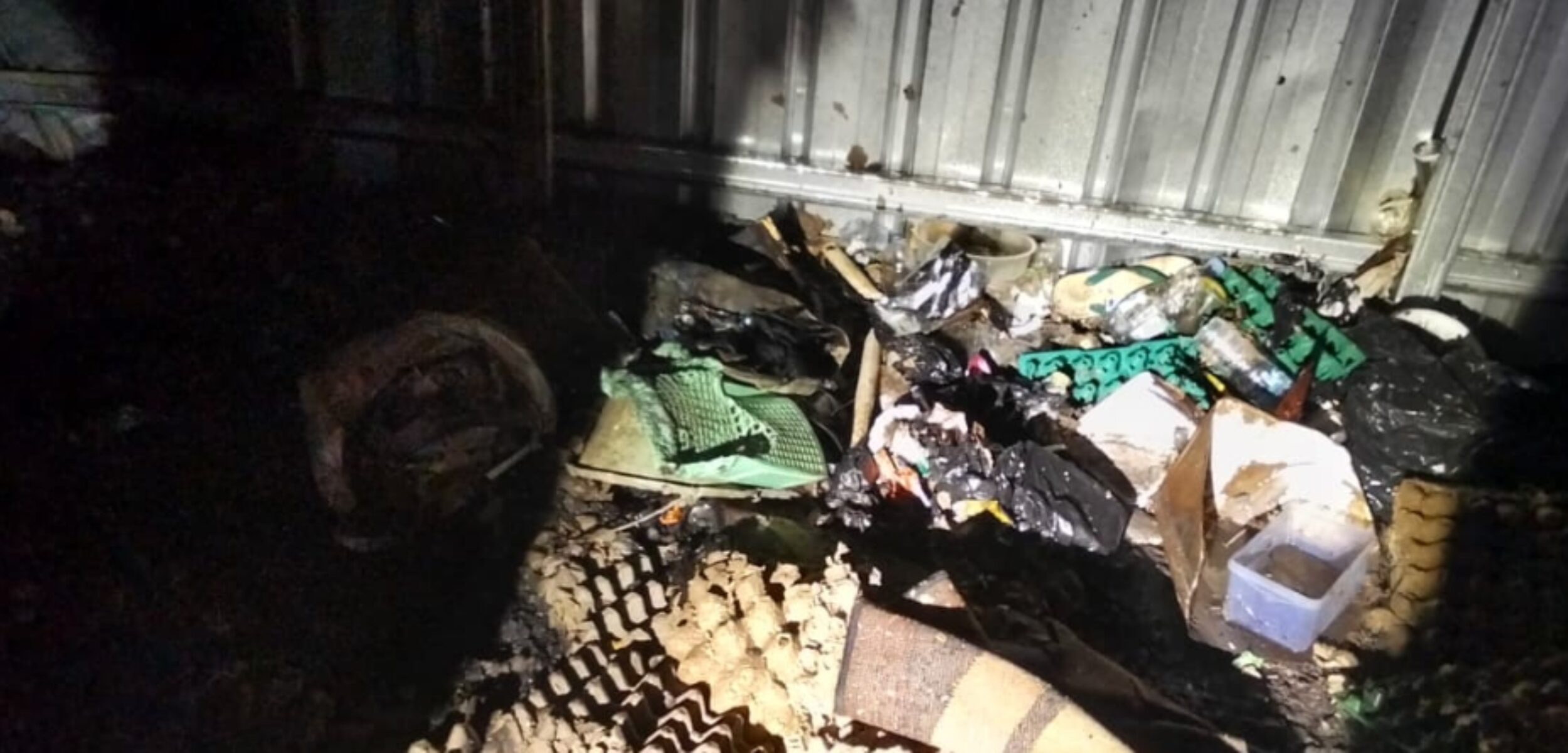 Screenshot 20260109 175019 1 Kondisi gudang kosong yang terbakar di Kasihan, Bantul, DIY, Jumat (9/1/2026). (Polres Bantul for kabarterdepan.com)