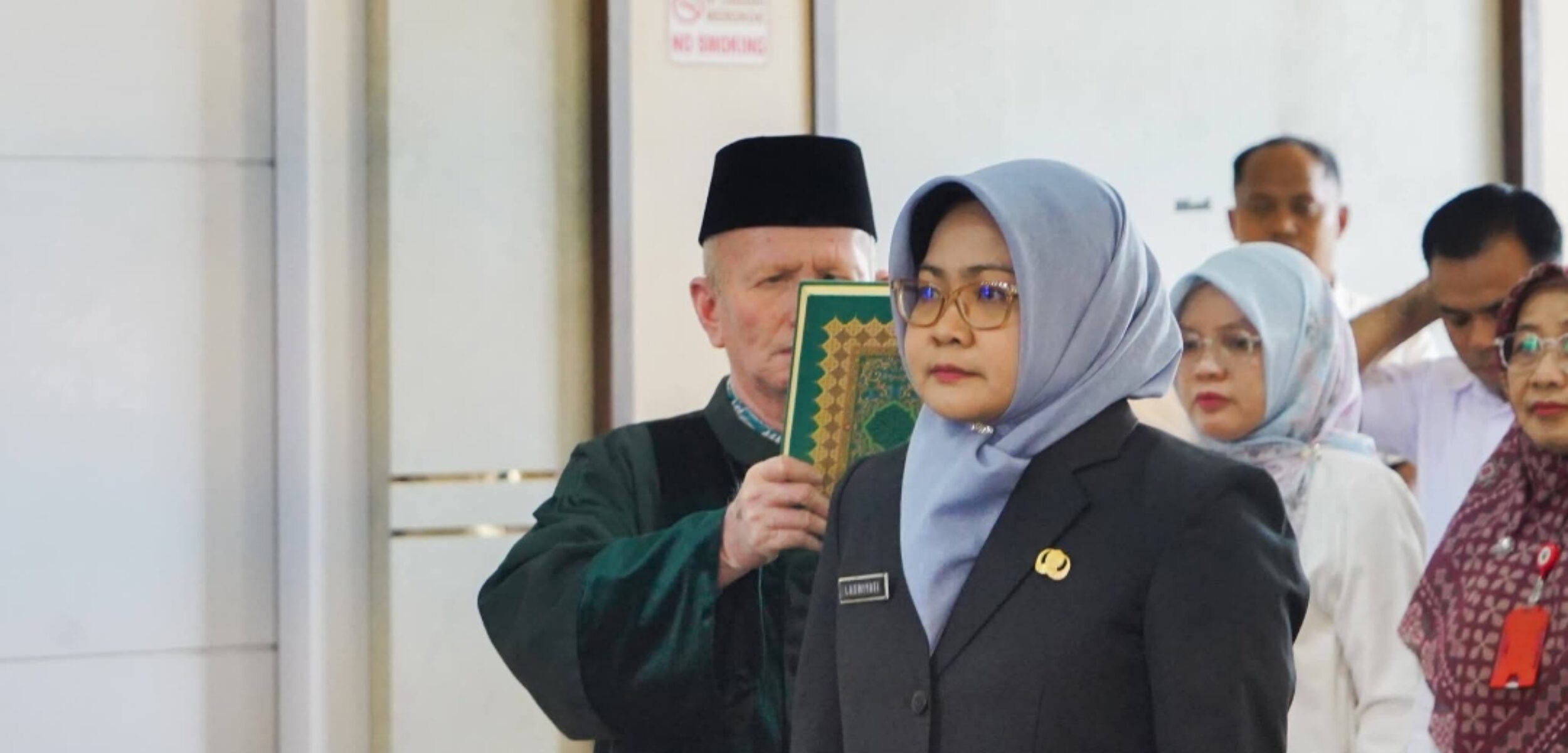 Kepala Dinas Pertanian Dilantik Bupati Dharmasraya. (Dicka/kabarterdepan.com) 