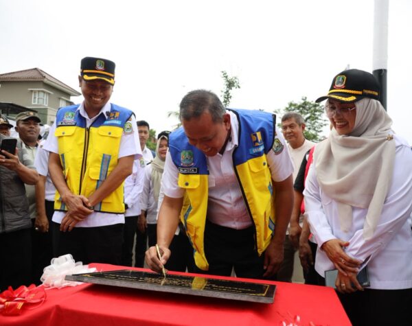 Walikota Bekasi Tri Adhianto resmikan Polda air di Griya Bintara