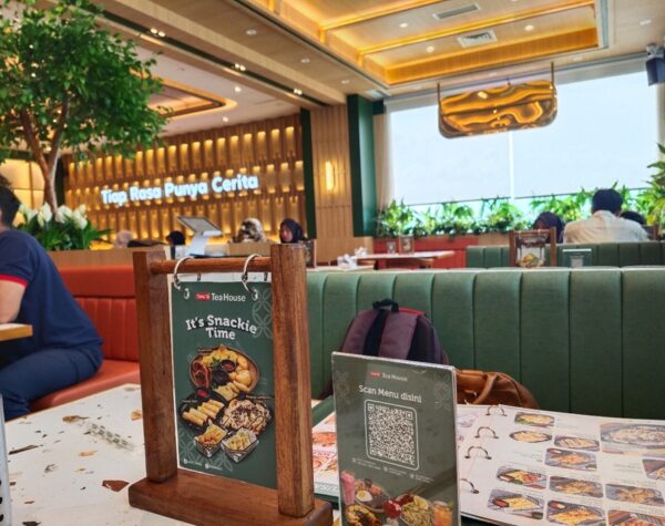 Usung Konsep Mewah dan Full Service, Tong Tjie Tea House Jadi Magnet Baru Kuliner Mojokerto