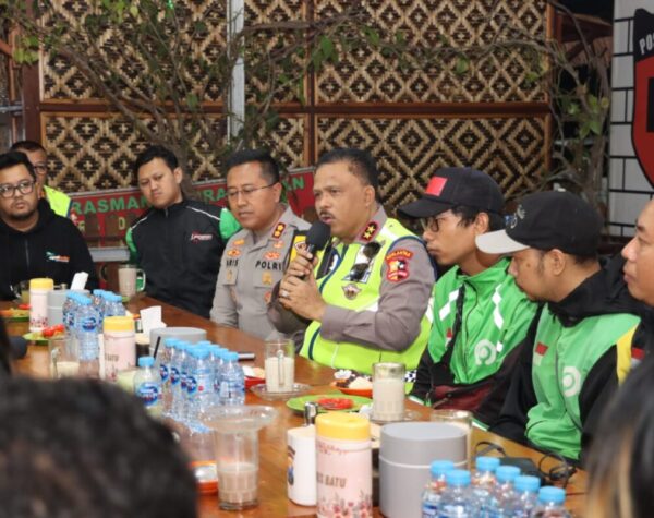 Kakorlantas Polri Ajak Driver Ojol Kota Batu Jadi Pelopor Keselamatan Jalan