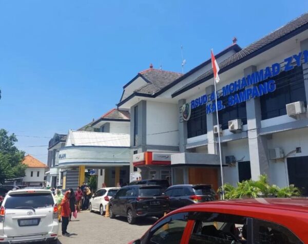 Bupati Sampang Dengarkan Keluhan Dokter dan Perawat RSUD