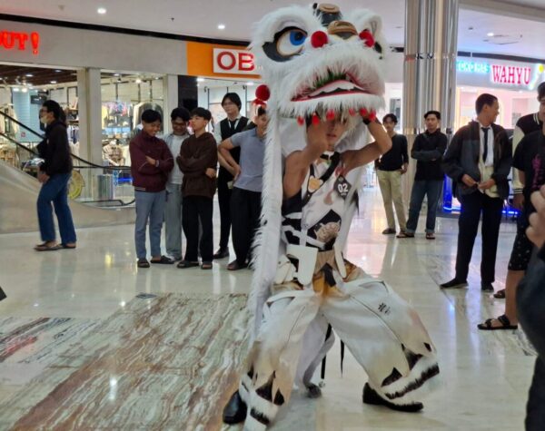 Meriah! Cosplayer Warnai Event Win A Dream Mojokerto