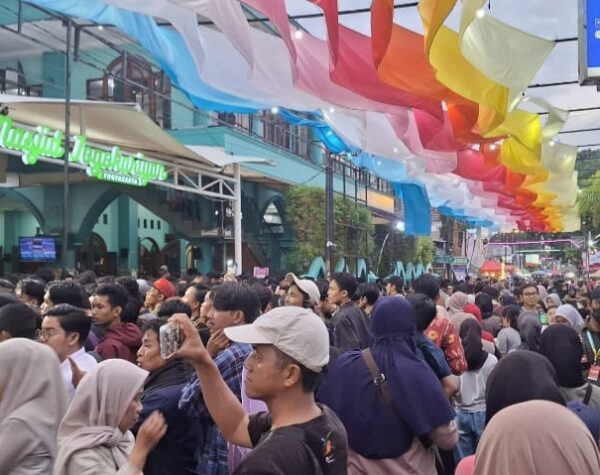 Kampung Ramadan Jogokariyan Dongkrak Ekonomi Warga, Diikuti 413 Lapak UMKM