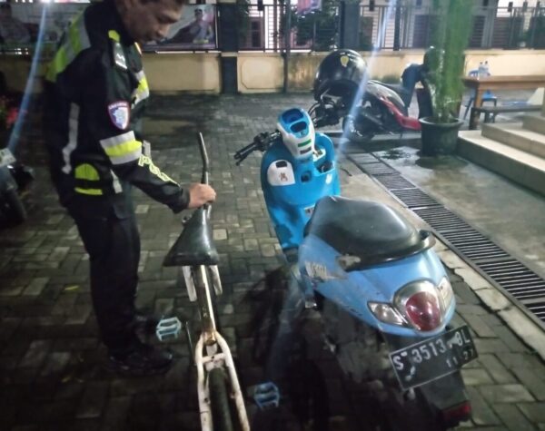 Kecelakaan Jalan Gudo Jombang, Lansia Terluka Diseruduk Motor
