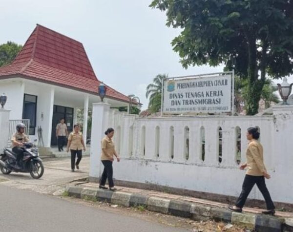 Disnakertrans Cianjur Ingatkan Warga Waspadai Oknum Penyalur Kerja Ilegal ke Arab Saudi