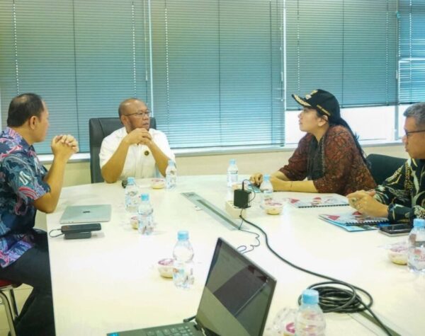 Bupati Dharmasraya Bahas Rehab Sekolah Terintegrasi, dan Sekolah Unggul Garuda di Kemenko PMK