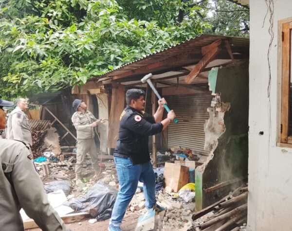 Persiapan PORPROV Jabar, Pemkot Bekasi Bersihkan Lapangan Multiguna