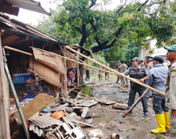 Persiapan PORPROV Jabar, Pemkot Bekasi Bersihkan Lapangan Multiguna