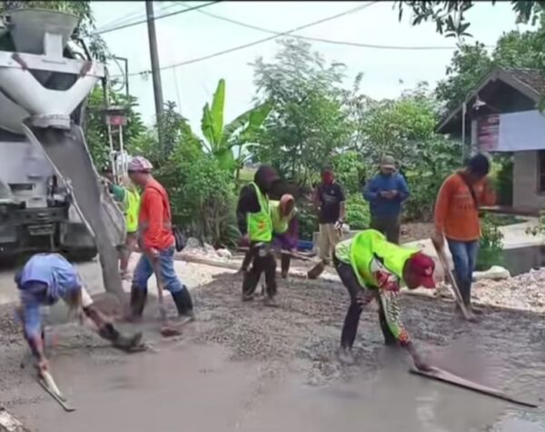 Izin Penutupan Jalan Belum Terbit, Proyek Peningkatan Jalan Palon Blora Disorot