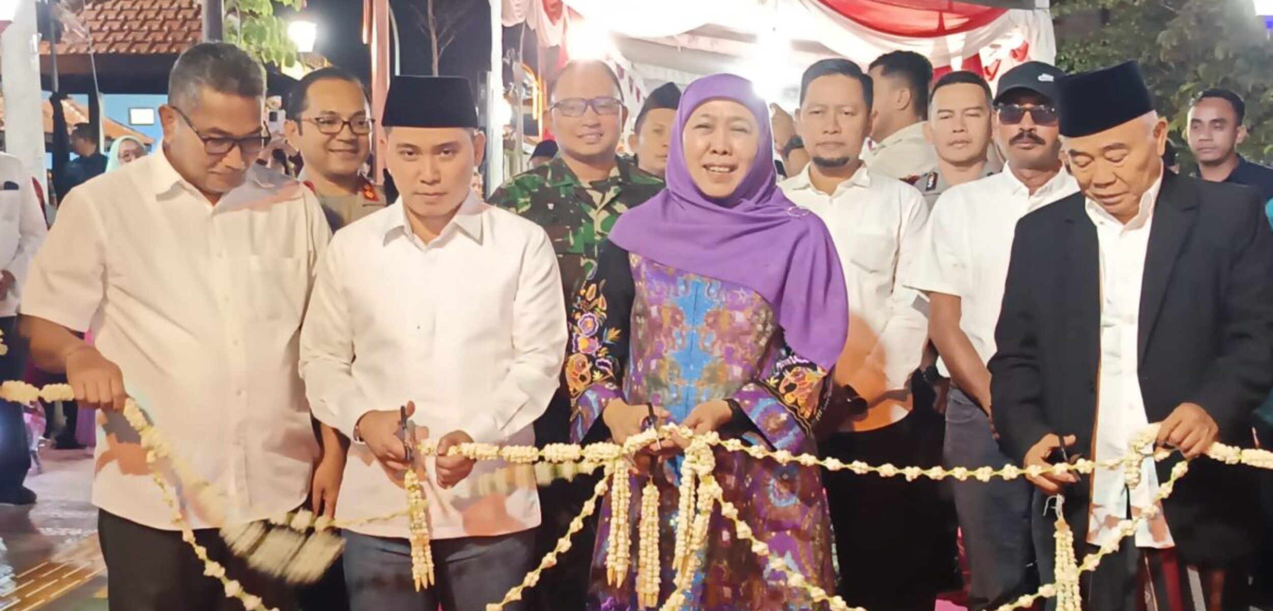 IMG 20260224 WA0004 1 Gubernur Jatim bersama Bupati Mojokerto meresmikan program. permata Jatim. Di Kepuhanyar Mojokerto. (Ezra/KabarTerdepan.com)