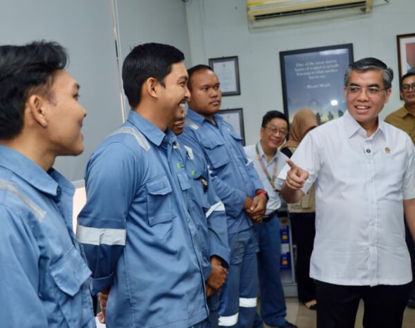 Dobrak Kesenjangan! Menaker Yassierli Targetkan Dominasi MagangHub di Seluruh Provinsi Indonesia