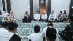 Awali Safari Ramadan 1447 H, Wali Kota Mojokerto Salat Tarawih Bersama Warga