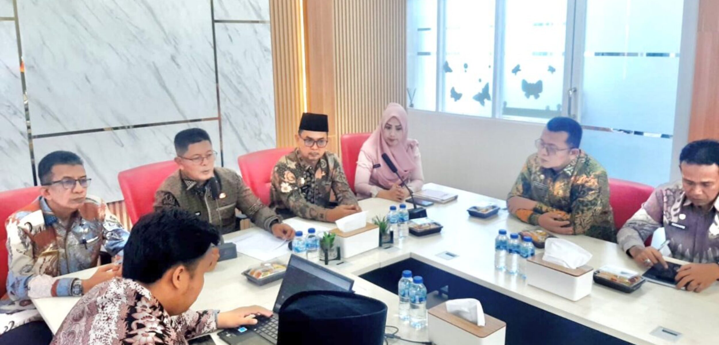 Data Akurat Fondasi Pembangunan, Bupati Pasaman Welly Tekankan Validasi Statistik Sektoral