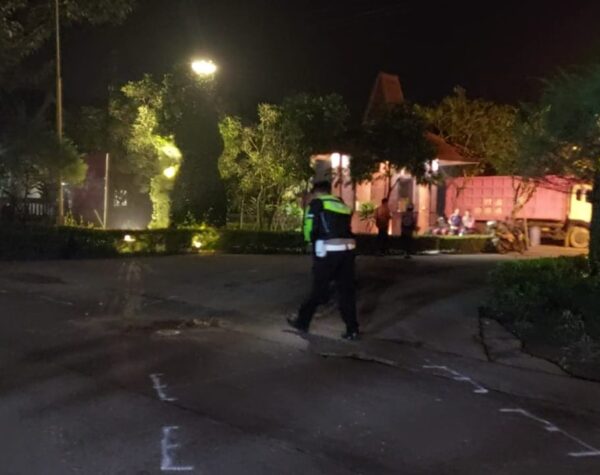 Remaja SMP Meninggal Dunia dalam Kecelakaan Motor dan Truk Kontainer di Kutorejo