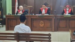 Sidang Replik Singkat, Jaksa Tetap Tuntut 1 Tahun Penjara Terdakwa Pembakar Tenda Polisi Polda DIY