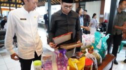 Wali Kota Batu Serahkan Bantuan ATENSI Kemensos RI di Kelurahan Ngaglik