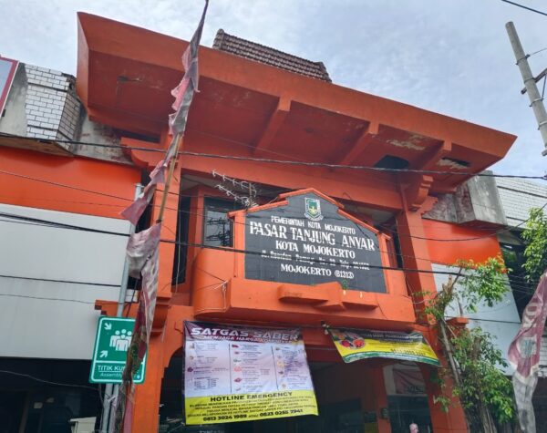 WhatsApp Image 2026 02 27 at 09.25.07 1 JERIT PASAR TANJUNG: Harga Pangan Mojokerto Merangkak Naik, Pedagang Khawatir Daya Beli Lumpuh Menjelang Lebaran