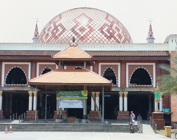 Masjid Agung Darussalam Mojokerto, Megah dan Sarat Sejarah