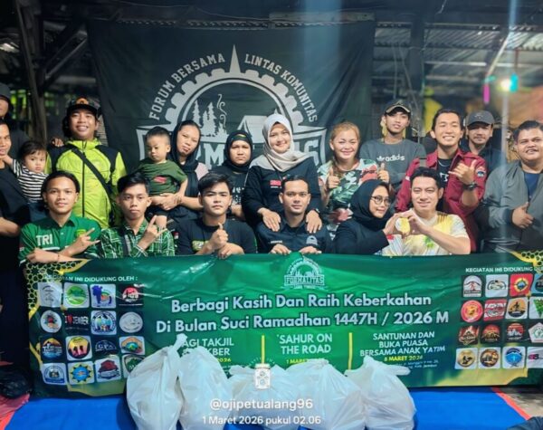 Dini Hari Penuh Kepedulian, Komunitas Jatim Helat Sahur On The Road