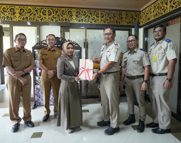 WhatsApp Image 2026 03 02 at 15.50.01 1 1 Pemkot Mojokerto Terima 51 Sertifikat Aset Tanah, Wali Kota Dorong Percepatan K1 dan K2