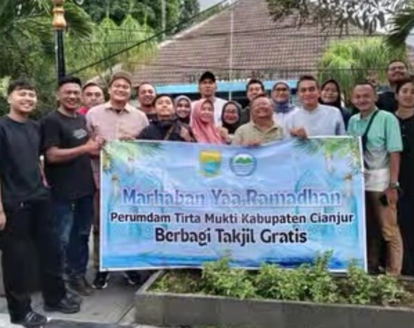 WhatsApp Image 2026 03 02 at 15.50.02 1 Perumdam Tirta Mukti Cianjur Bagikan 150 Paket Takjil per Hari Selama 10 Hari