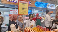 Jelang Idulfitri: Wali Kota Mojokerto Sidak Pasar dan Swalayan, Soroti Keamanan Pangan Frozen Food