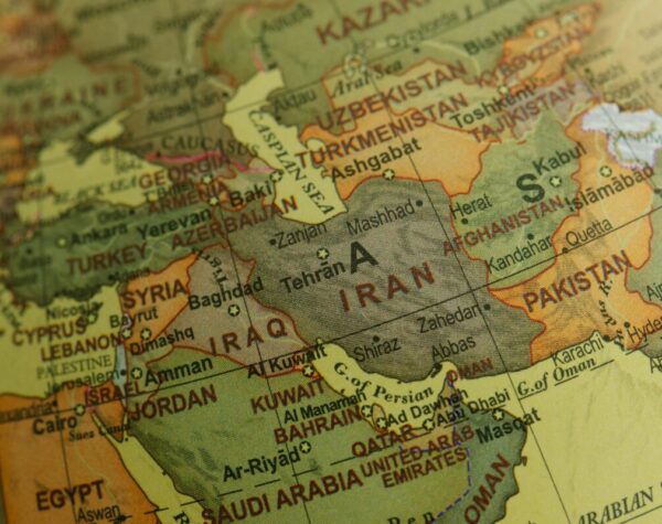 pexels lara jameson 8828624 1 Konflik Timur Tengah Memanas, 10 Maskapai Internasional Batalkan Penerbangan